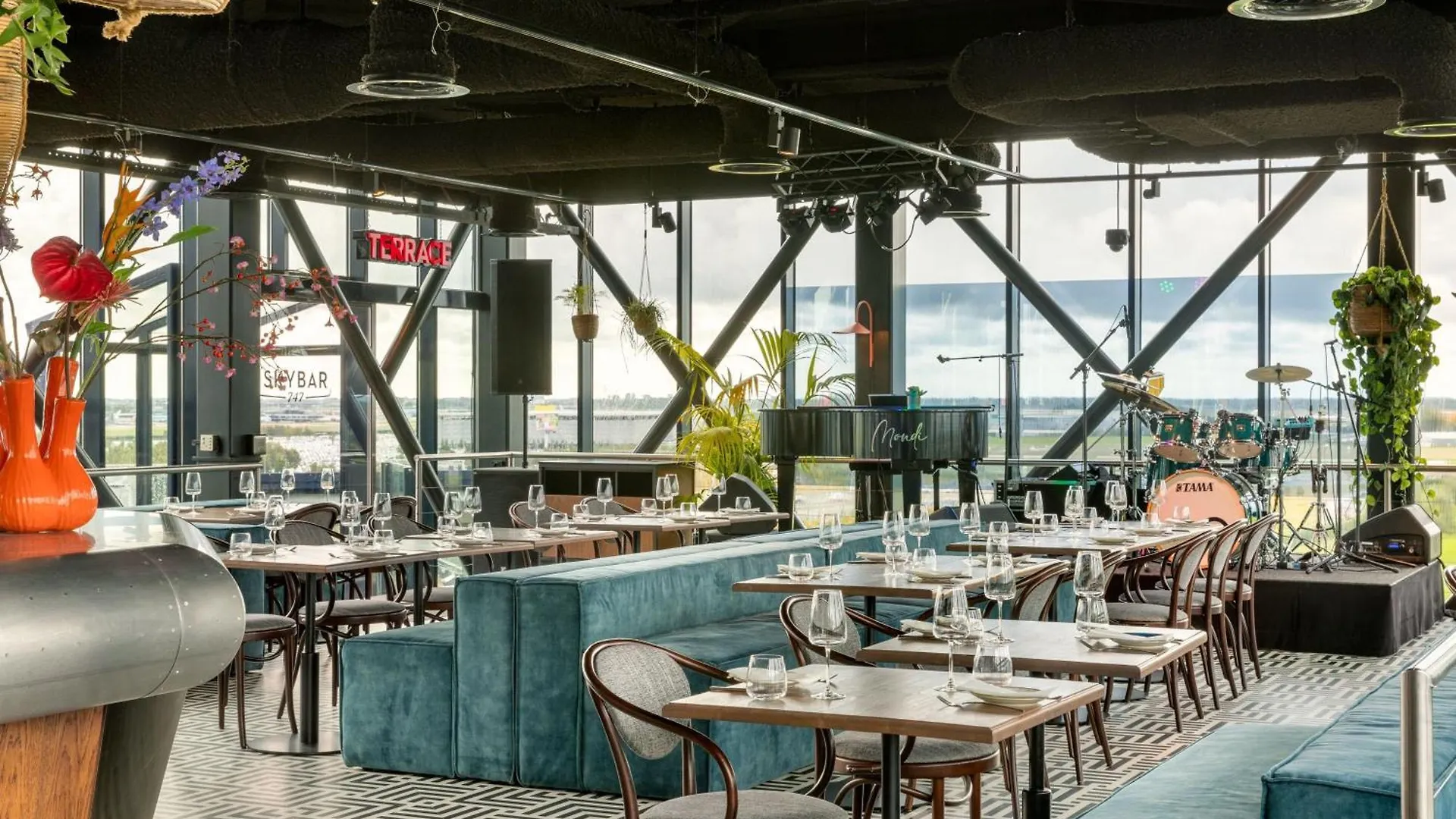 Corendon Amsterdam Schiphol Airport, A Tribute Portfolio Hotel Badhoevedorp