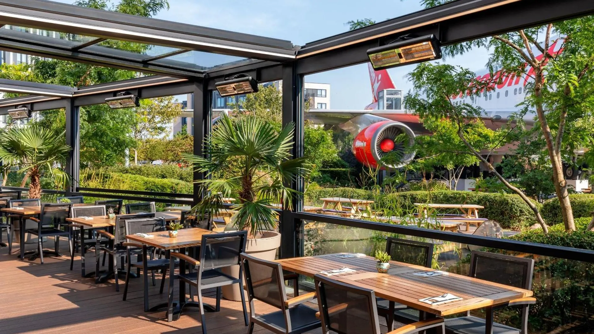 Corendon Amsterdam Schiphol Airport, A Tribute Portfolio Hotel Badhoevedorp 4*,  Netherlands