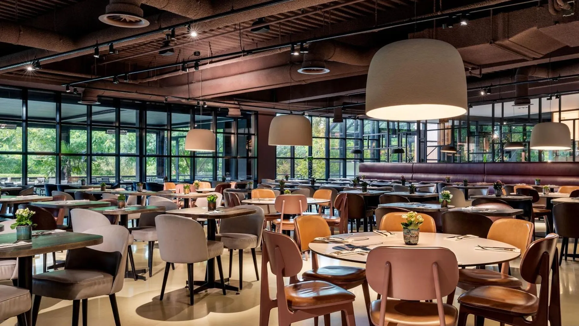 Corendon Amsterdam Schiphol Airport, A Tribute Portfolio Hotel Badhoevedorp Netherlands